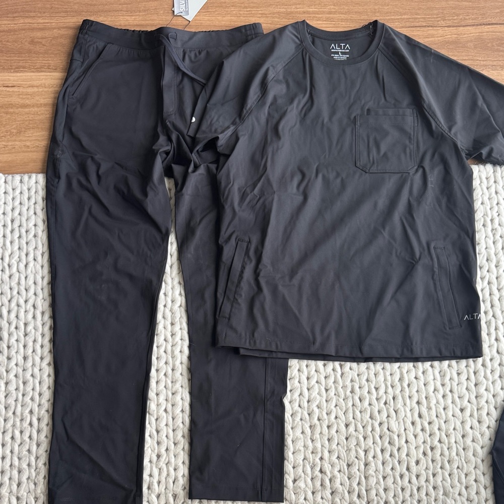 ALTA Black Scrub Set NWT